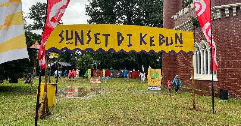 Pengenalan Budaya bagi Keluarga dan Anak Melalui Acara Sunset di Kebun